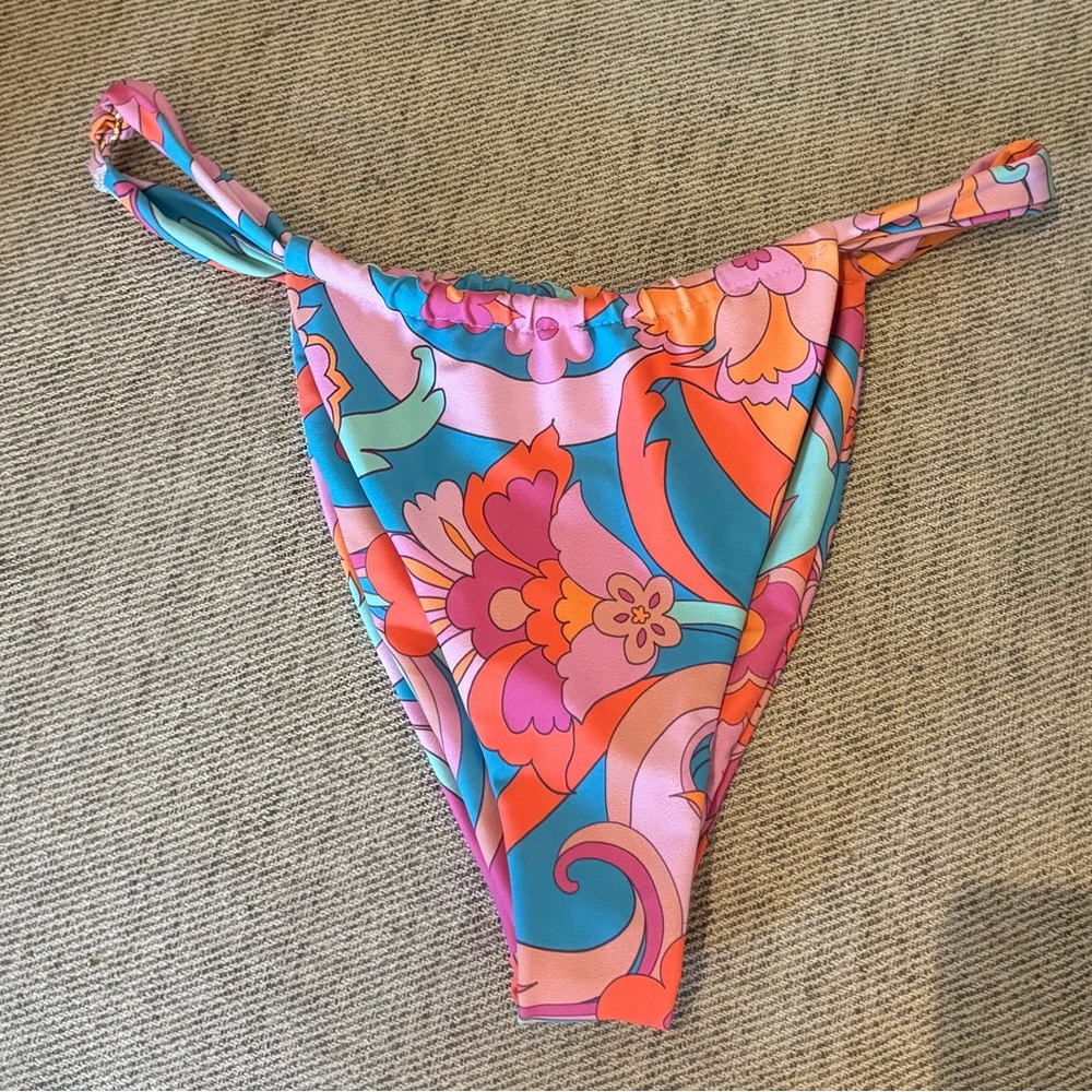 Skatie Bobbi bottom- Lanai